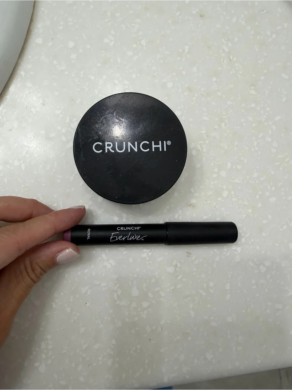 Crunchi Translucent Powder & Everluxe Lip Crayon in Mauve Pink